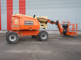 Tweedehands Aerial platforms JLG 450AJ