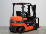 Tweedehands Heftrucks TOYOTA 8FB25