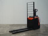 Tweedehands Transpalletten TOYOTA LPE200/10
