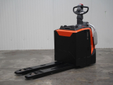 Tweedehands Transpalletten BT LPE200