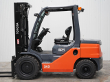 Tweedehands 4-Wiel heftrucks TOYOTA 52-8FDF30