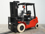 Tweedehands Forklift trucks EP EFL253