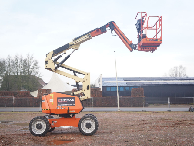 Tweedehands Hoogtewerkers JLG 340AJ