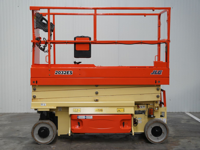 Tweedehands Schaarliften JLG 2032ES Tweedehands Schaarliften JLG 2032ES