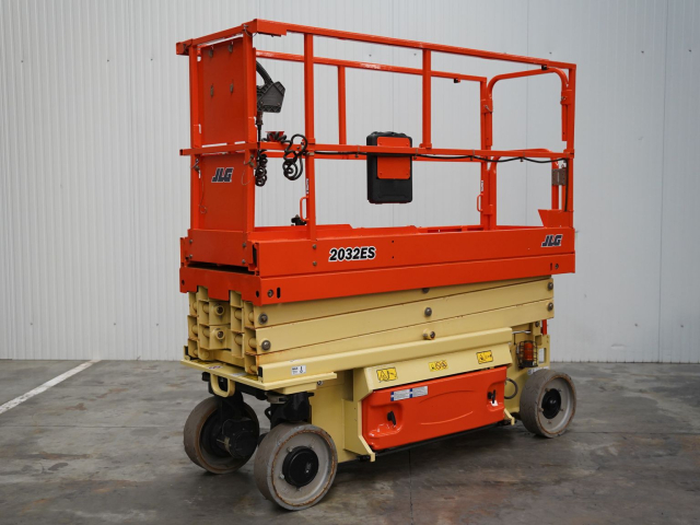 Tweedehands Schaarliften JLG 2032ES Tweedehands Schaarliften JLG 2032ES
