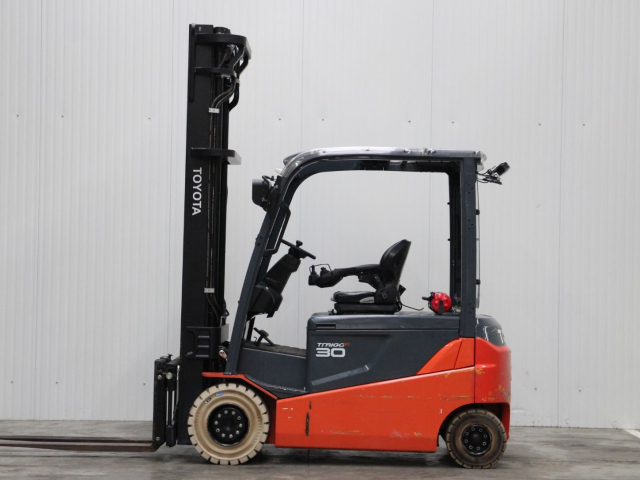 Tweedehands Heftrucks TOYOTA 8FBMT30