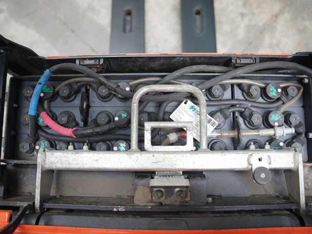 Tweedehands Transpalletten TOYOTA LPE200