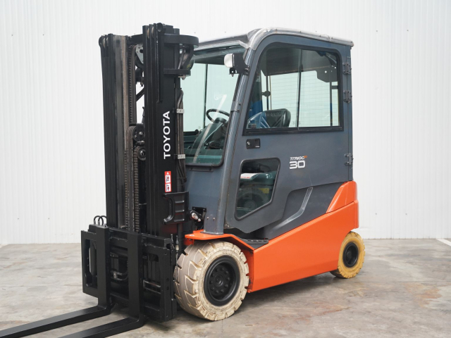 Tweedehands Heftrucks TOYOTA 8FBMT30