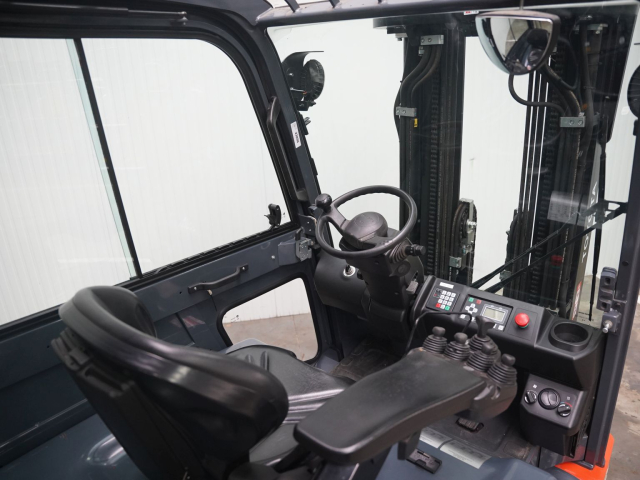 Tweedehands Heftrucks TOYOTA 8FBMT25