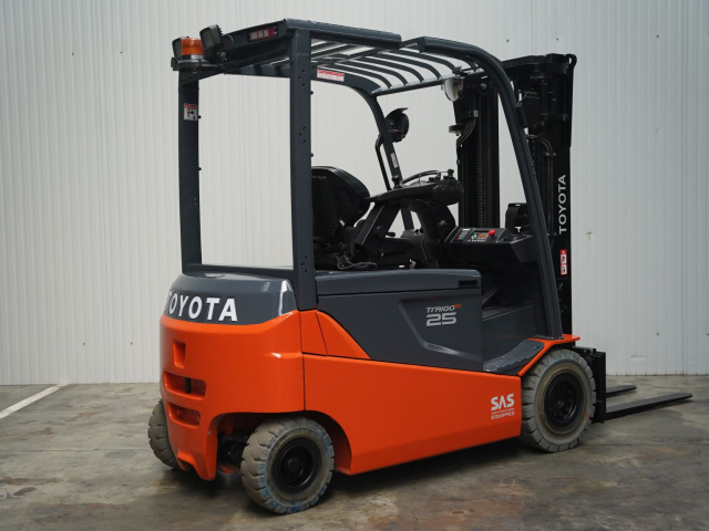 Tweedehands Heftrucks TOYOTA 8FBMT25