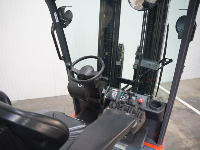 Tweedehands Heftrucks TOYOTA 8FBMT25