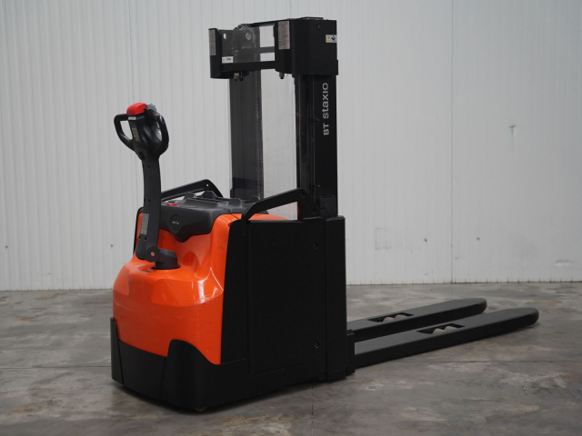 Tweedehands Stapelaars BT SWE200L