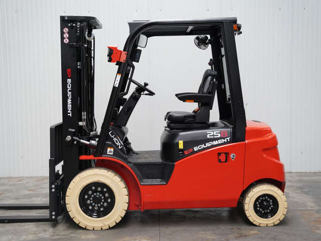 Tweedehands Heftrucks EP EFL253