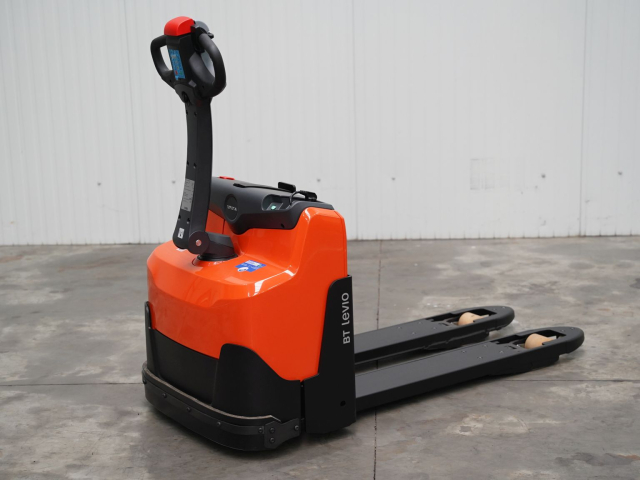 Tweedehands Transpalletten TOYOTA LWI160