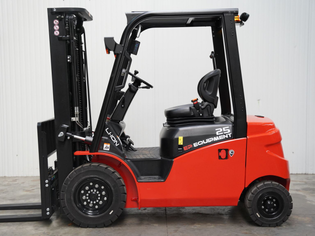 Nieuwe elektrische heftruck EP EFL253