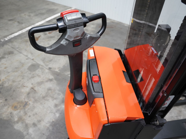 Tweedehands Stapelaars TOYOTA SWE140