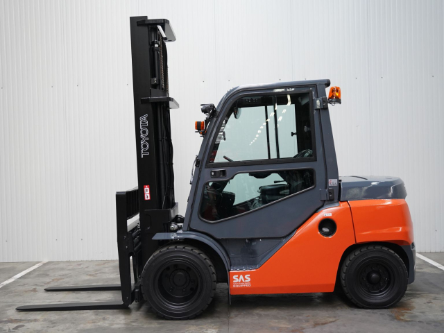 Tweedehands Heftrucks TOYOTA 40-8FD40N