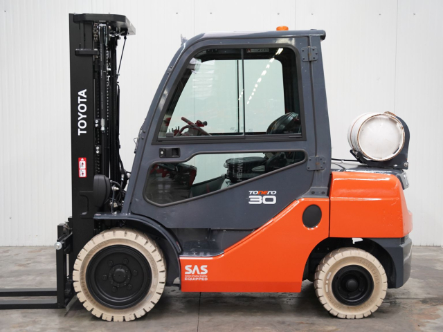 Tweedehands Heftrucks TOYOTA 02-8FGF30