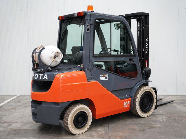 Tweedehands Heftrucks TOYOTA 02-8FGF30