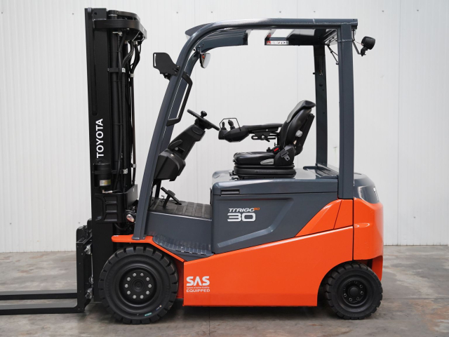 Tweedehands Heftrucks TOYOTA 8FBMKT30 Tweedehands Heftrucks TOYOTA 8FBMKT30