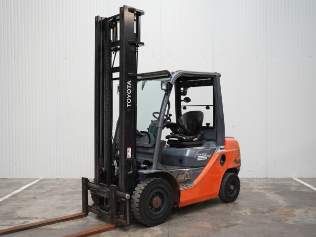 Tweedehands Heftrucks TOYOTA 02-8FDF25 Tweedehands Heftrucks TOYOTA 02-8FDF25
