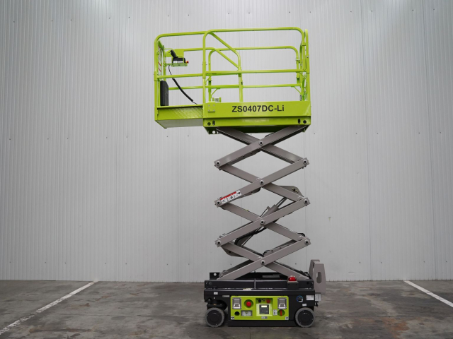 Tweedehands Schaarliften ZOOMLION ZS0407DC-LI
