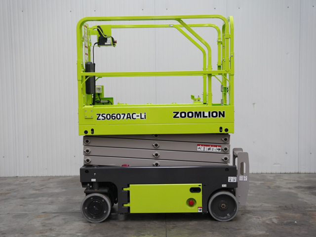 Tweedehands Schaarliften ZOOMLION ZS0607AC-LI Tweedehands Schaarliften ZOOMLION ZS0607AC-LI