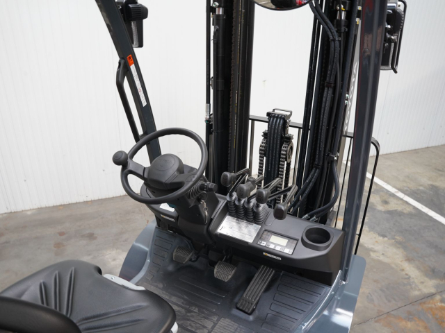 Tweedehands 4-Wiel heftrucks TOYOTA 52-8FDF25