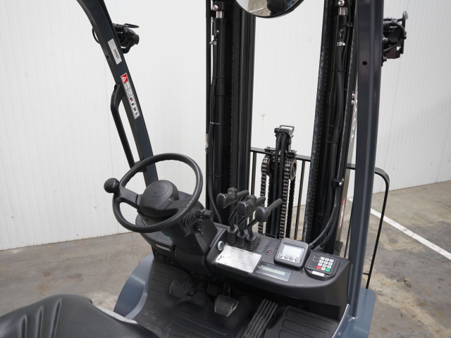 Tweedehands Forklift trucks TOYOTA 02-8FGF25