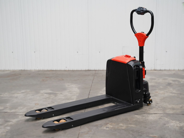 Tweedehands Pallet trucks EP F4