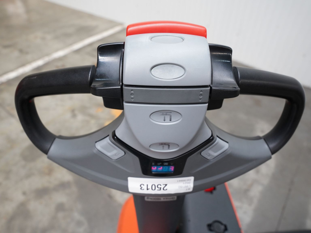 Tweedehands Pallet trucks BT LWI160
