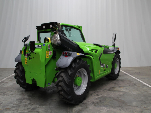 Tweedehands Verreikers MERLO TF30.9-115