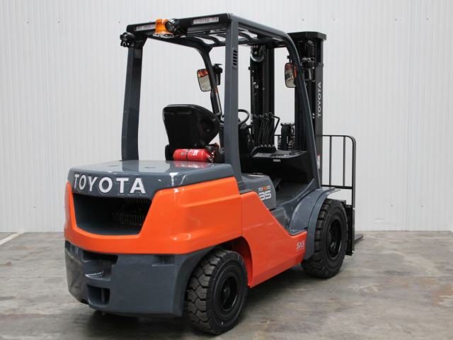 Tweedehands Heftrucks TOYOTA 52-8FDJF35