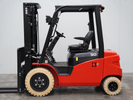 Tweedehands Heftrucks EP EFL303 Tweedehands Heftrucks EP EFL303