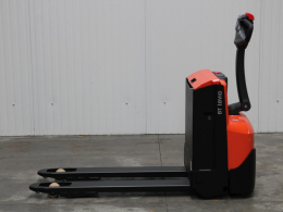 Tweedehands Transpalletten TOYOTA LWE140