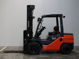 Tweedehands Heftrucks TOYOTA 52-8FDF30