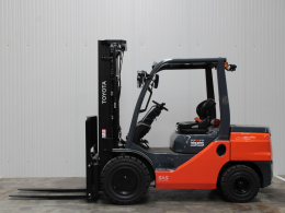 Tweedehands Heftrucks TOYOTA 52-8FDJF35