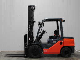 Tweedehands Heftrucks TOYOTA 52-8FDJF35
