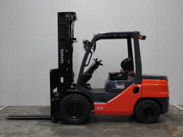 Tweedehands Heftrucks TOYOTA 52-8FDJF35